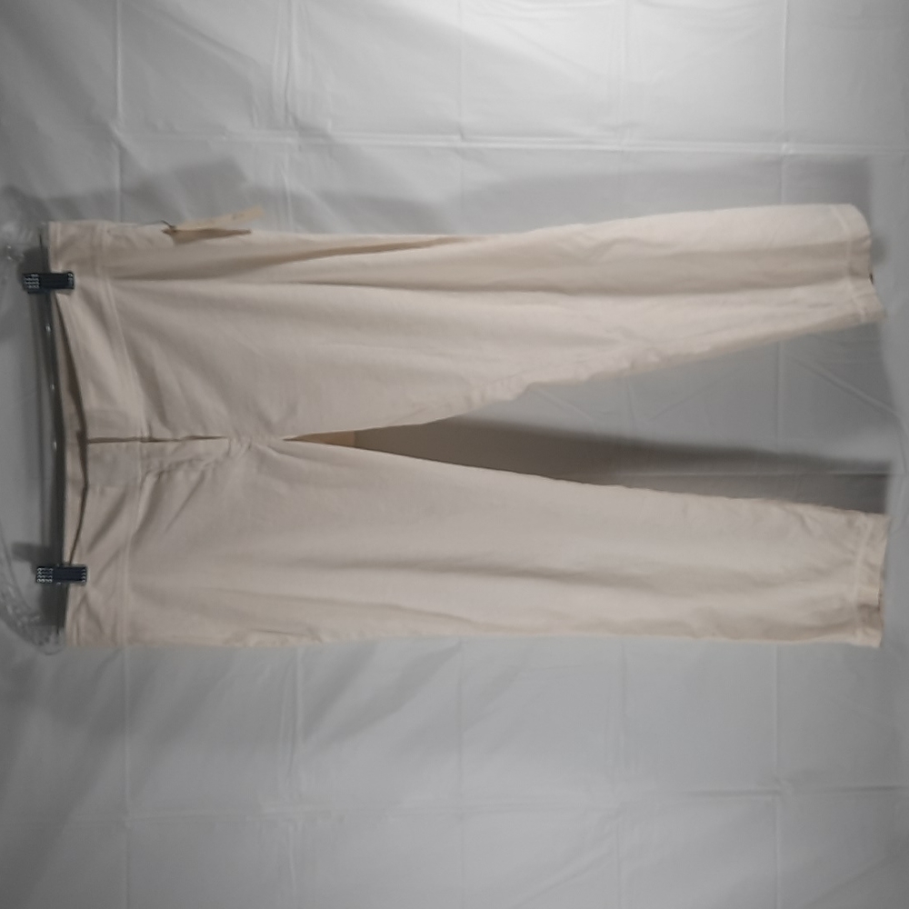Studio M Cream Ankle Pants